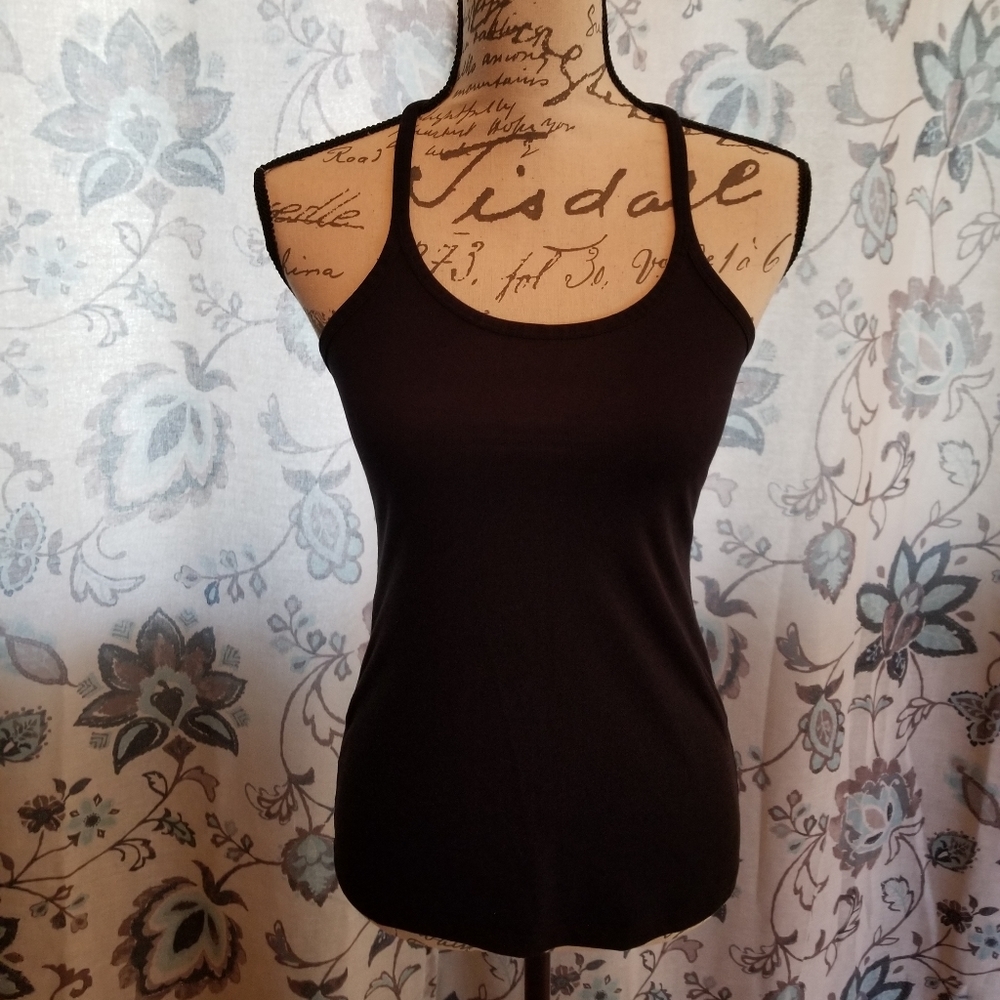 🎉Bundle🎉GAP Tank tops Excellent Condition